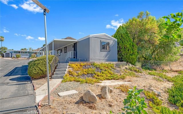 1700 S State 82, Hemet, CA 92543