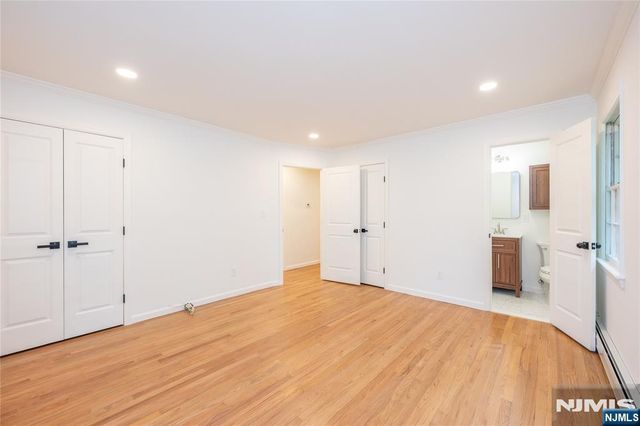 34 Homewood Avenue, Allendale, NJ 07401