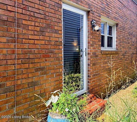 931 S Jackson St, Louisville, KY 40203