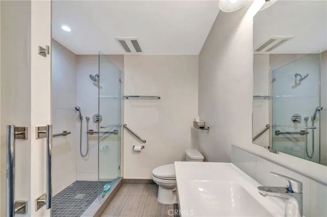 5700 Etiwanda Avenue 280, Tarzana, CA 91356