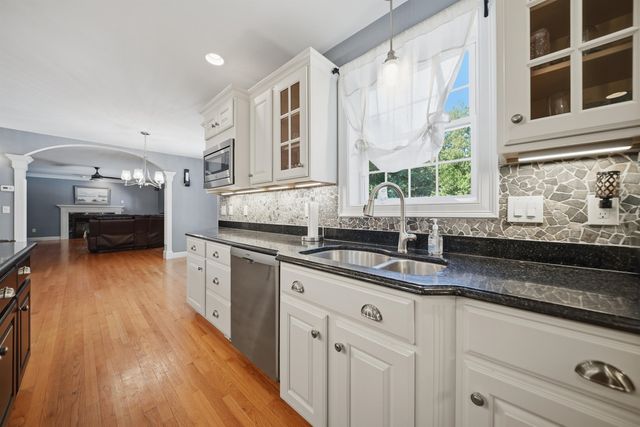 7 Gabriel Court, Hampstead, NH 03841