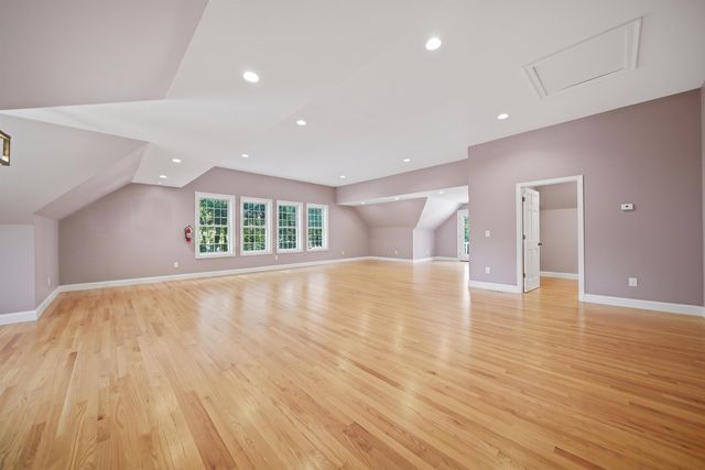 7 Gabriel Court, Hampstead, NH 03841