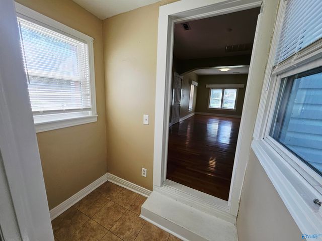 509 12th Avenue NW, Decatur, AL 35601