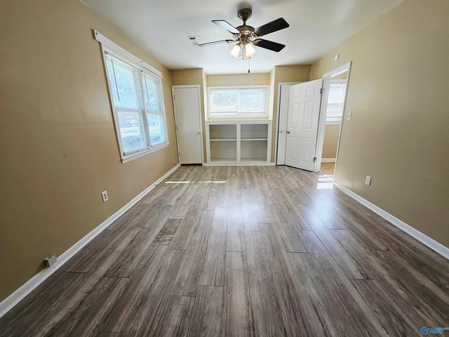 509 12th Avenue NW, Decatur, AL 35601