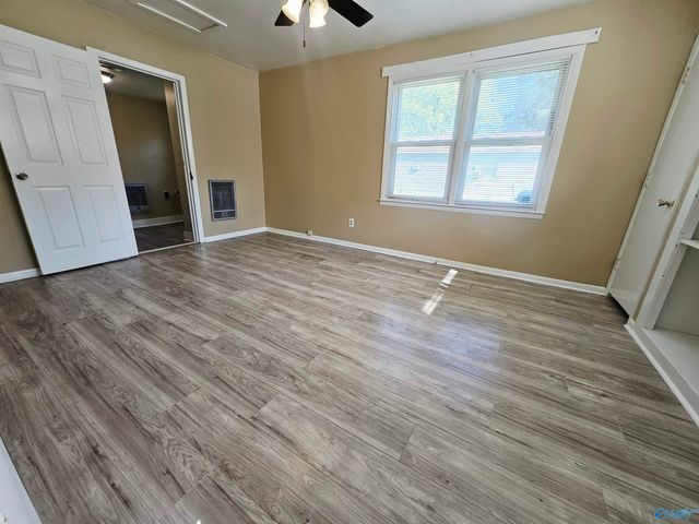 509 12th Avenue NW, Decatur, AL 35601
