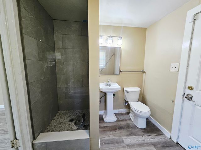 509 12th Avenue NW, Decatur, AL 35601