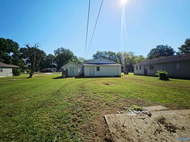 509 12th Avenue NW, Decatur, AL 35601