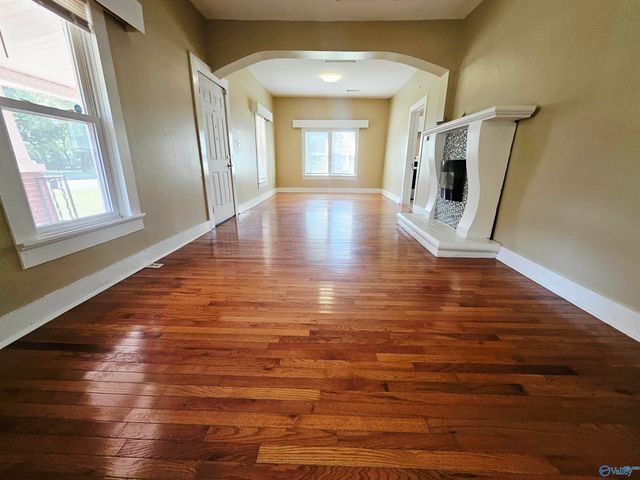 509 12th Avenue NW, Decatur, AL 35601