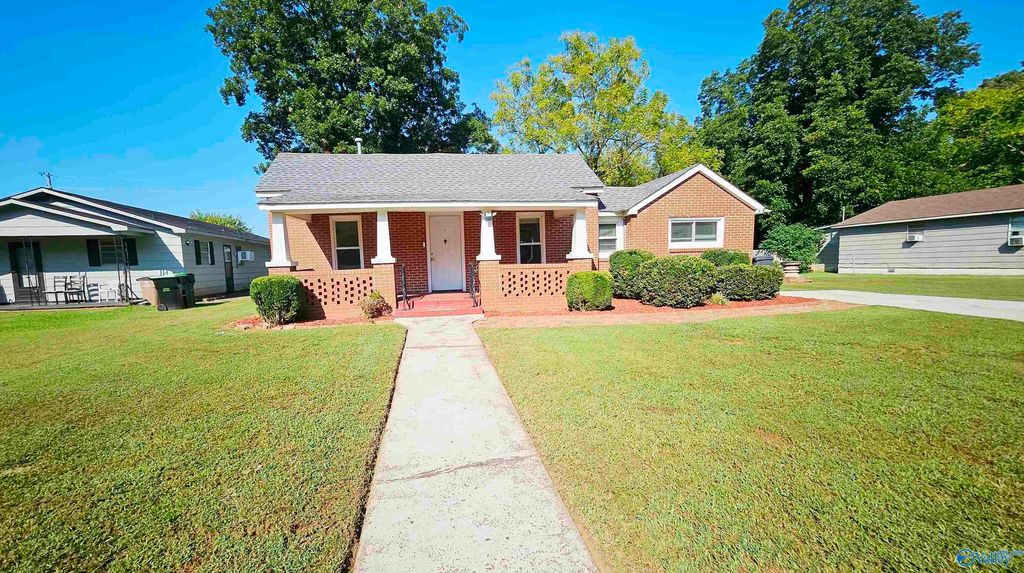 509 12th Avenue NW, Decatur, AL 35601