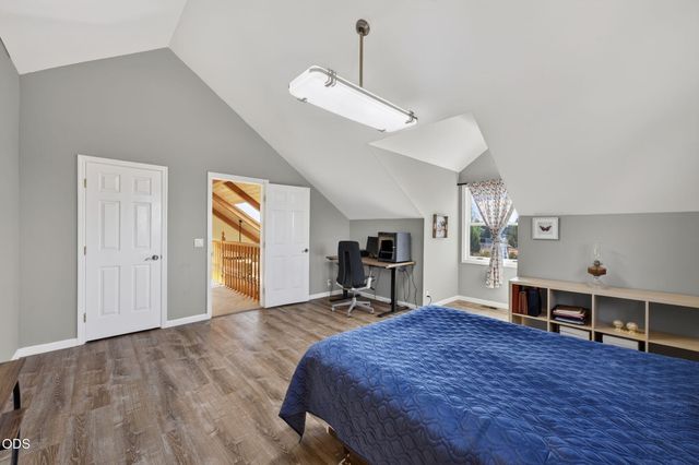 60835 Jennings Road, Bend, OR 97702