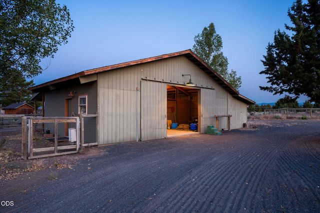 60835 Jennings Road, Bend, OR 97702