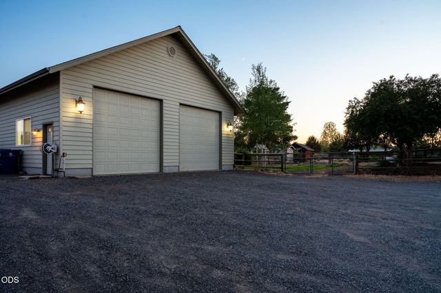 60835 Jennings Road, Bend, OR 97702