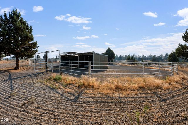 60835 Jennings Road, Bend, OR 97702