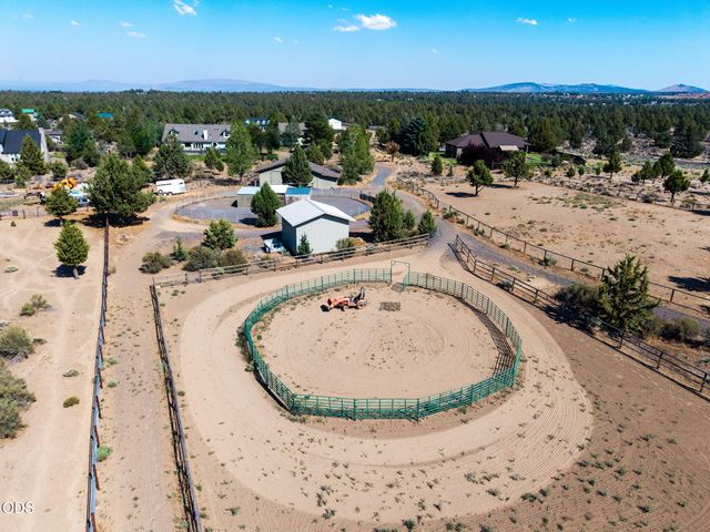60835 Jennings Road, Bend, OR 97702