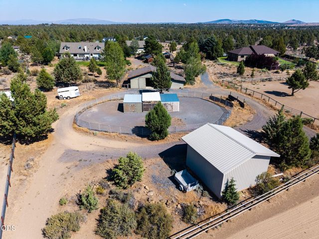 60835 Jennings Road, Bend, OR 97702