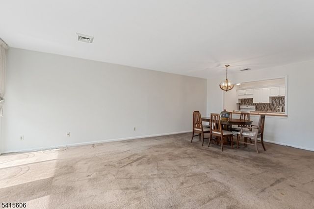 300 Gorge Rd 25, Cliffside Park Boro, NJ 07010