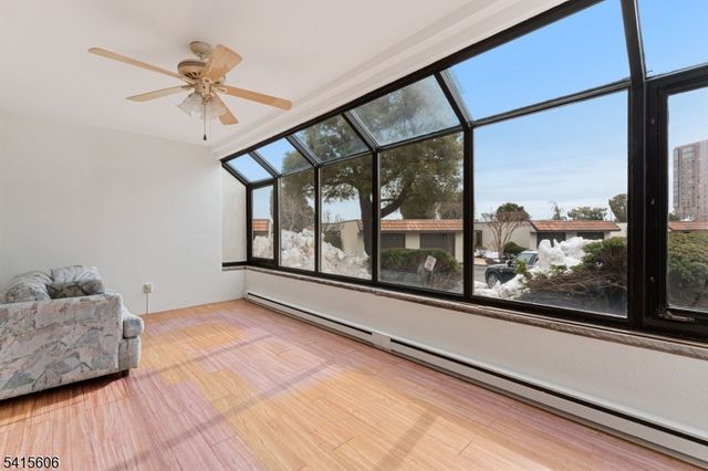 300 Gorge Rd 25, Cliffside Park Boro, NJ 07010