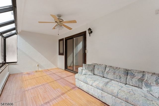 300 Gorge Rd 25, Cliffside Park Boro, NJ 07010