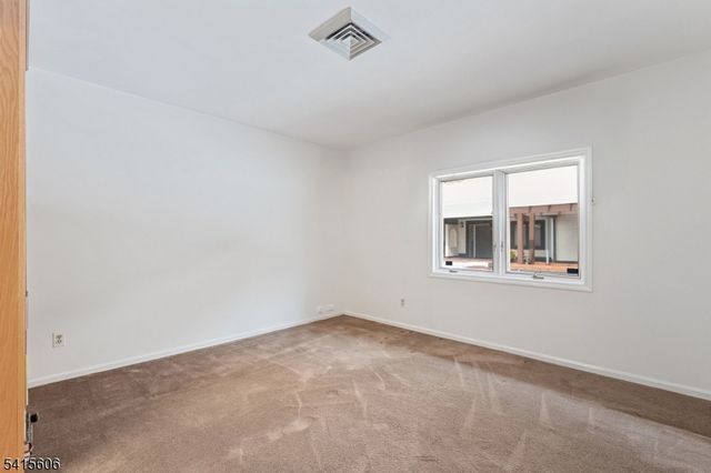 300 Gorge Rd 25, Cliffside Park Boro, NJ 07010