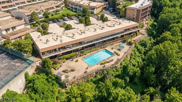 300 Gorge Rd 25, Cliffside Park Boro, NJ 07010