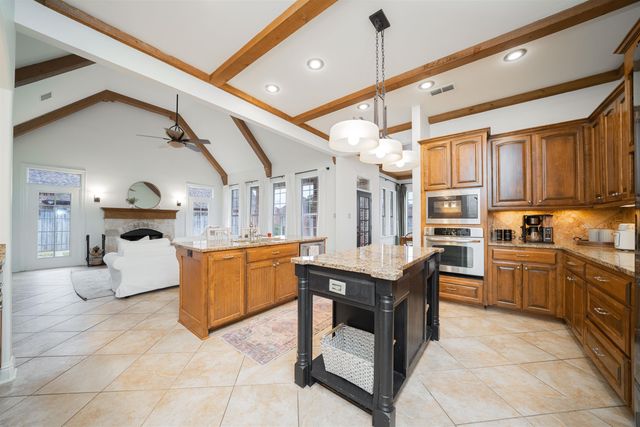 1008 Riverwood, Longview, TX 75604