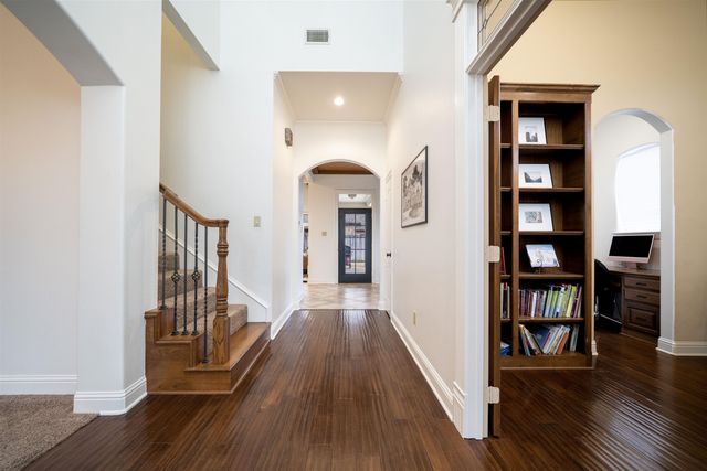 1008 Riverwood, Longview, TX 75604