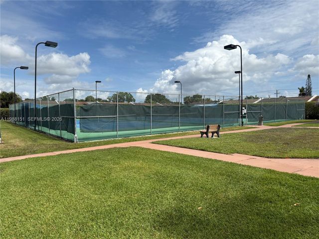 5130 Las Verdes Cir 123, Delray Beach, FL 33484