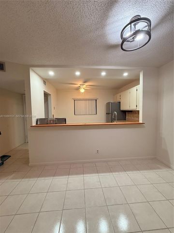 5130 Las Verdes Cir 123, Delray Beach, FL 33484