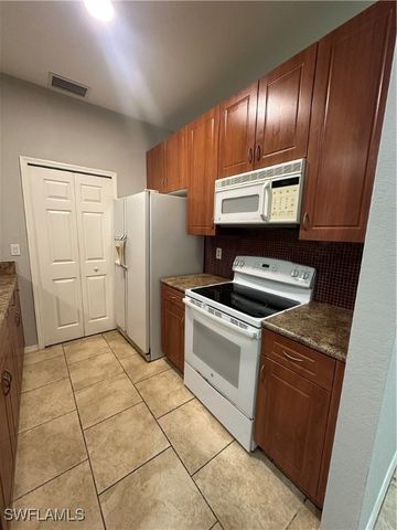 7350 Bristol CIR, Naples, FL 34120