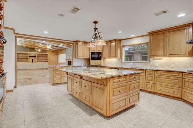 309 Westminster Drive, Houston, TX 77024