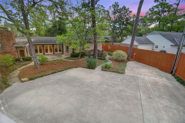 309 Westminster Drive, Houston, TX 77024