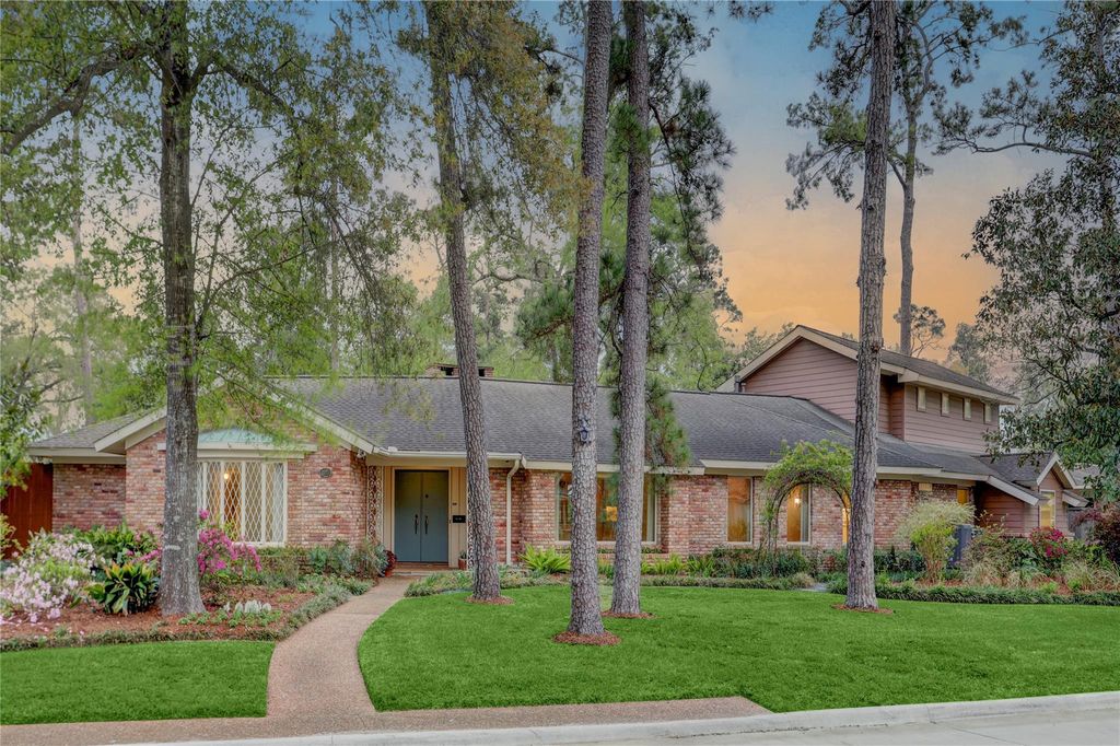 309 Westminster Drive, Houston, TX 77024