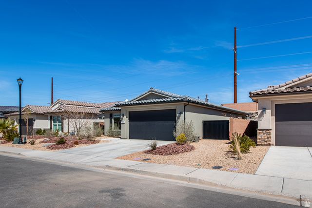 416 W CAMINO BORDE, Washington, UT 84780