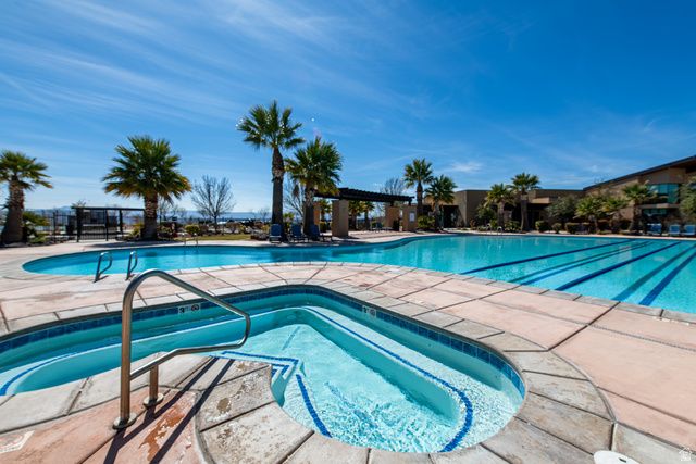 416 W CAMINO BORDE, Washington, UT 84780