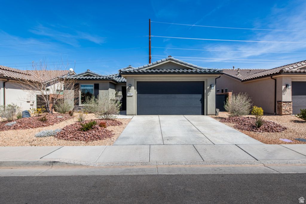 416 W CAMINO BORDE, Washington, UT 84780