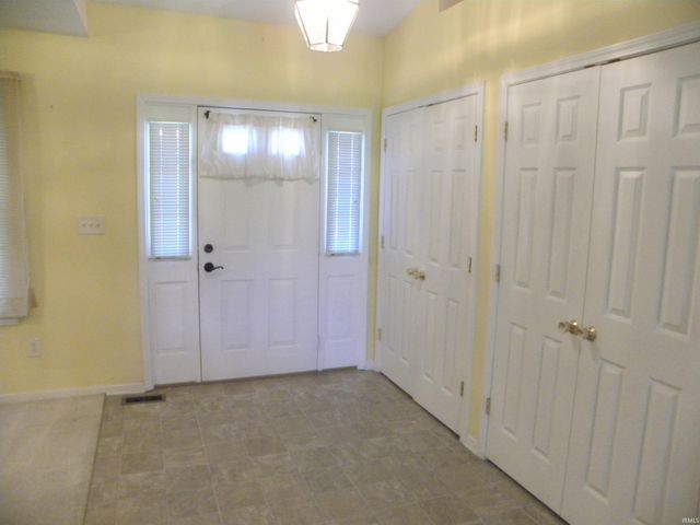 2641 Oak Drive, Clayton, IN 46118