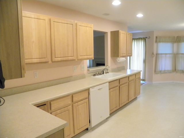 2641 Oak Drive, Clayton, IN 46118