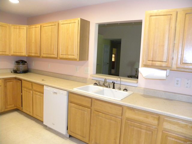 2641 Oak Drive, Clayton, IN 46118