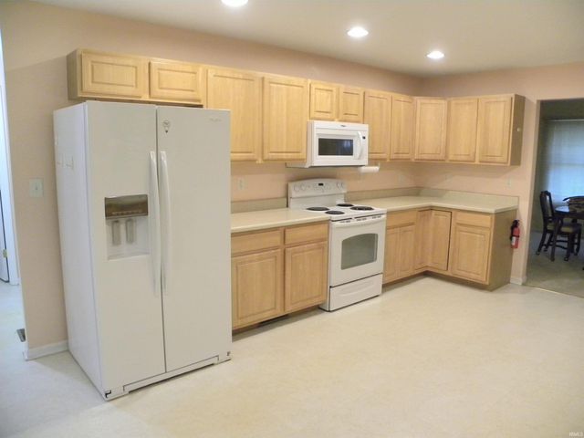 2641 Oak Drive, Clayton, IN 46118