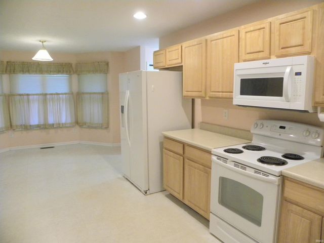 2641 Oak Drive, Clayton, IN 46118