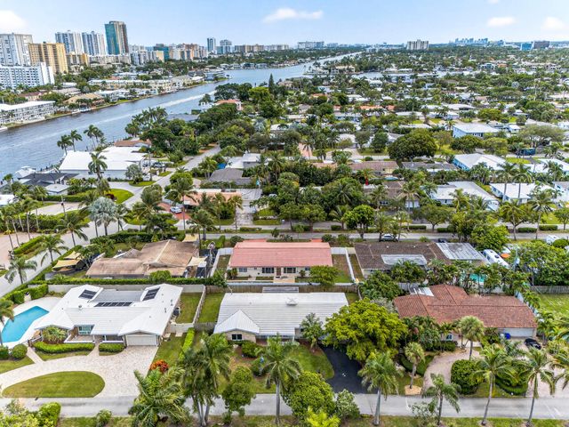 2750 SE 3rd Street, Pompano Beach, FL 33062