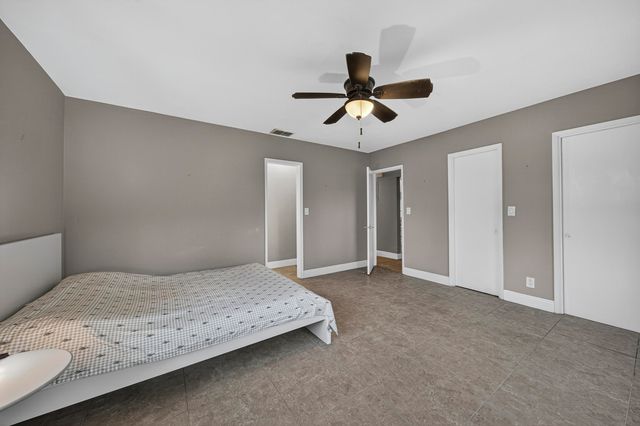 2750 SE 3rd Street, Pompano Beach, FL 33062