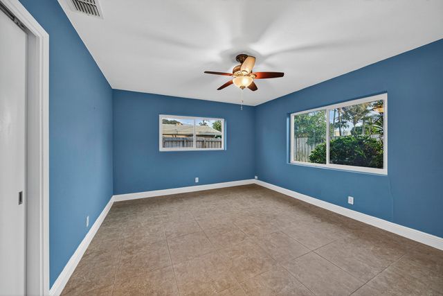 2750 SE 3rd Street, Pompano Beach, FL 33062