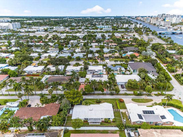 2750 SE 3rd Street, Pompano Beach, FL 33062