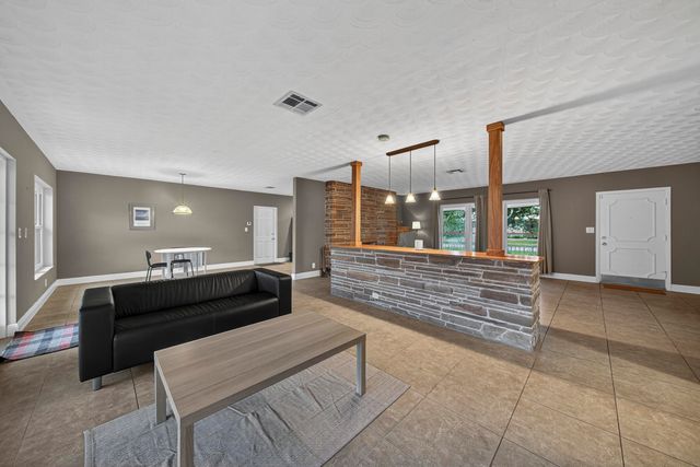 2750 SE 3rd Street, Pompano Beach, FL 33062