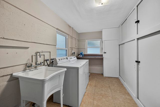 2750 SE 3rd Street, Pompano Beach, FL 33062