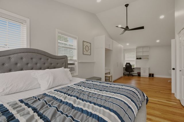 724 Woodman St, Fall River, MA 02724