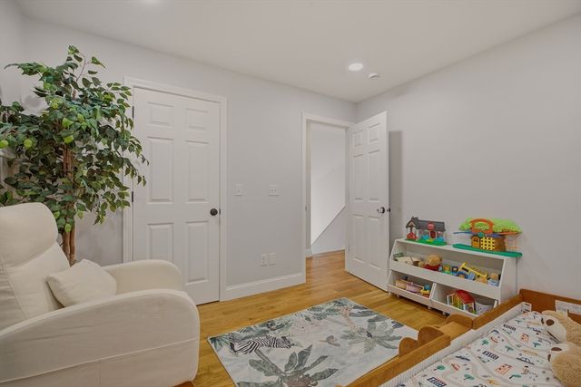 724 Woodman St, Fall River, MA 02724