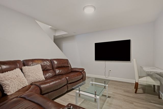 724 Woodman St, Fall River, MA 02724