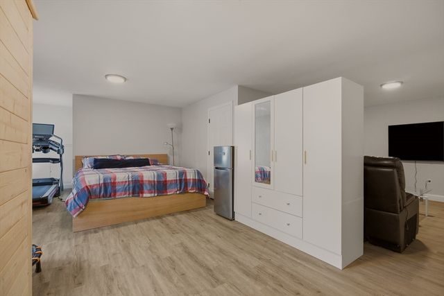 724 Woodman St, Fall River, MA 02724